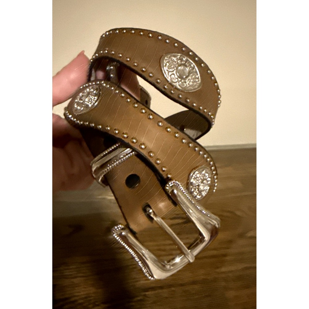 NWOT Wrangler Western Leather Brown Belt Medallions Rivets Scallop XXL Cowgirl